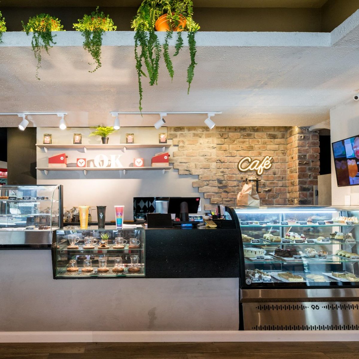 expodeco's tweet image. Los nuevos talentos de Toulouse Lautrec, conformado por Thalía Ojeda , Harold Landeo e Inti Kuo , junto a Olenka Marquina, presentarán el espacio de Café Lynch  en la XI Edición de #Expodeco.
Fecha: Del 04 al 08 de Septiembre del 2024.
expodeco.pe