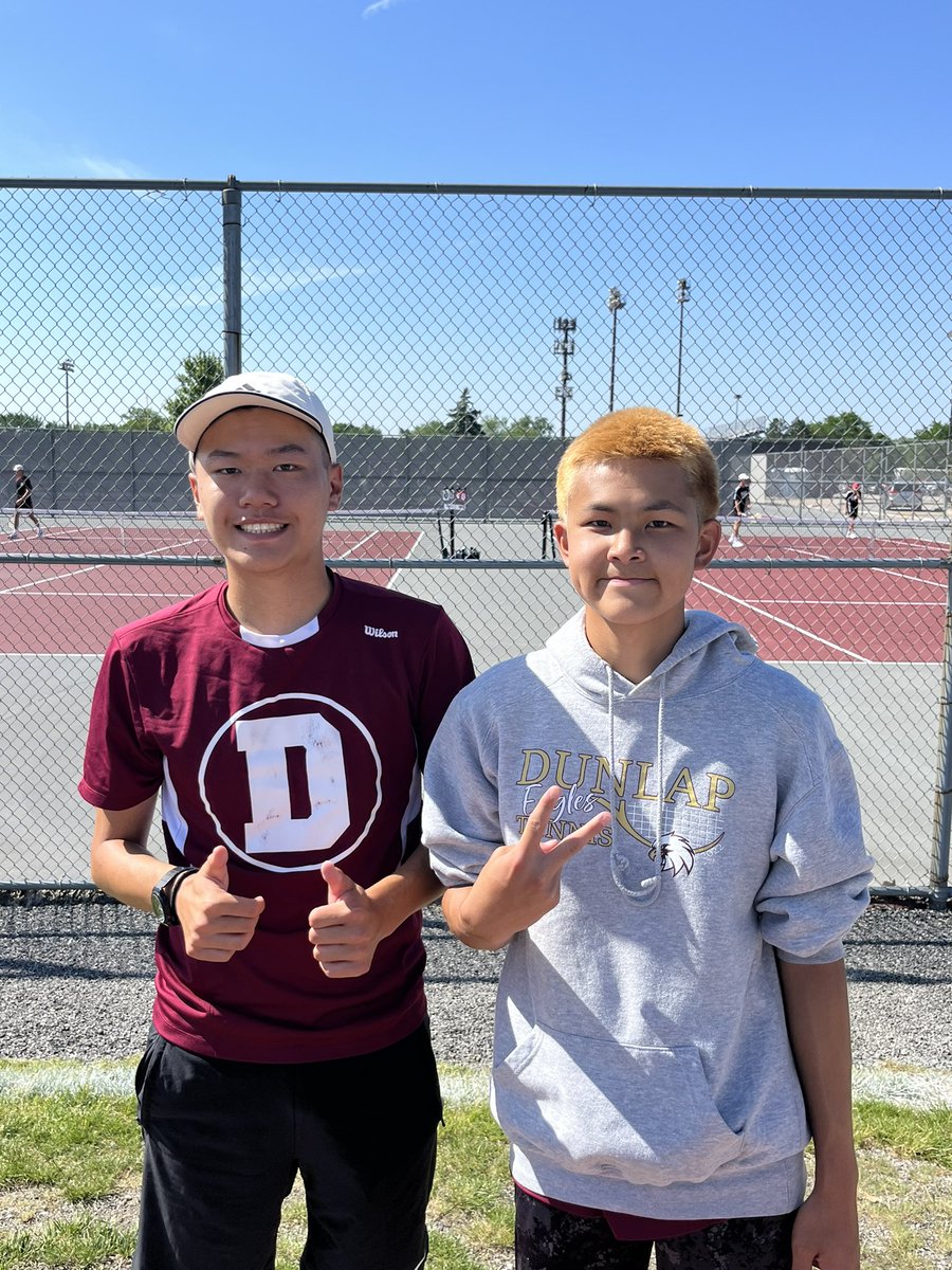 Noah & Andrew with the first 2 points for the 🦅 Now to cheer on Morton & @MetamoraTennis #LetsGo #KeepItRolling @DunlapAthletics @KurtPegler @hoijim @icetimecleve @ClutchSportsIL