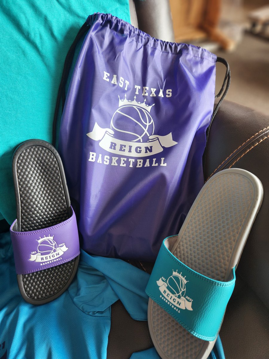 prideslides's tweet photo. East Texas Reign Basketball is at the top of their game with these cold purple and teal unis and their awesome off-court Pride Slides!

#customslides #customclogs #promotionalproducts #promo #swag #spiritwear #teamapparel #teamgear #fundraisingideas #fundraiser #customsandals https://t.co/jr08yj35E7