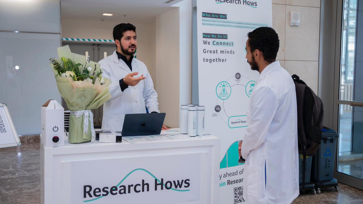"فخورون بمشاركة Research Hows  في #اليوم_البحثي_الثامن_2024 برعاية معالي رئيس الجامعة أ.د. بندر بن عبدالمحسن القناوي خلال  الذي نظمته كلية الصحة العامة والمعلوماتية الصحية. 

شرفنا بحضور وكيل الدراسات العليا أ.د. فايز الحجيلي، وعميد الكلية أ.د. حنان القادري ومدير مكتب الأبحاث