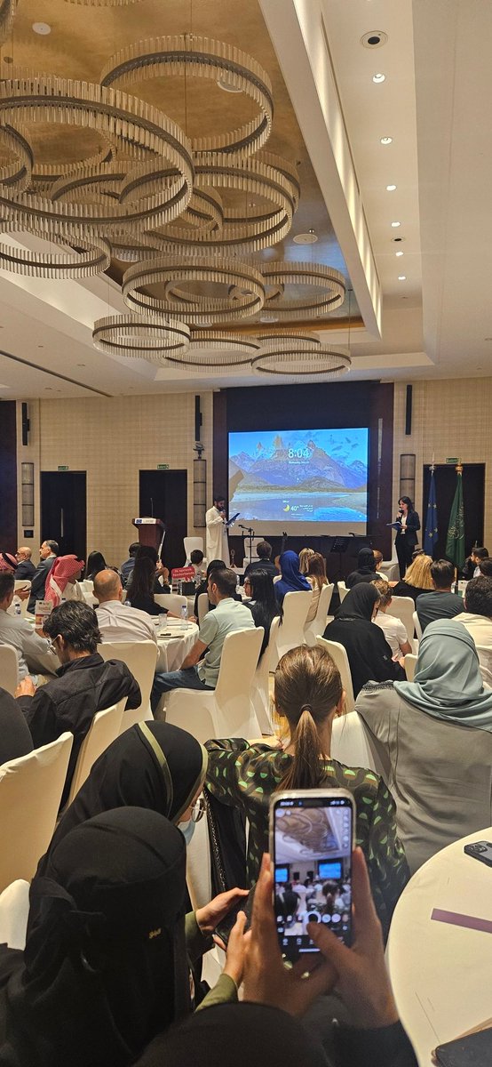 AreejIbrahimA's tweet image. Had an amazing time at the #RiyadhLanguageExchange event with my peers! It was fantastic to meet people from different cultures and practice languages together.
Bonjour, Guten Tag, Ciao, hola
@EUintheGCC