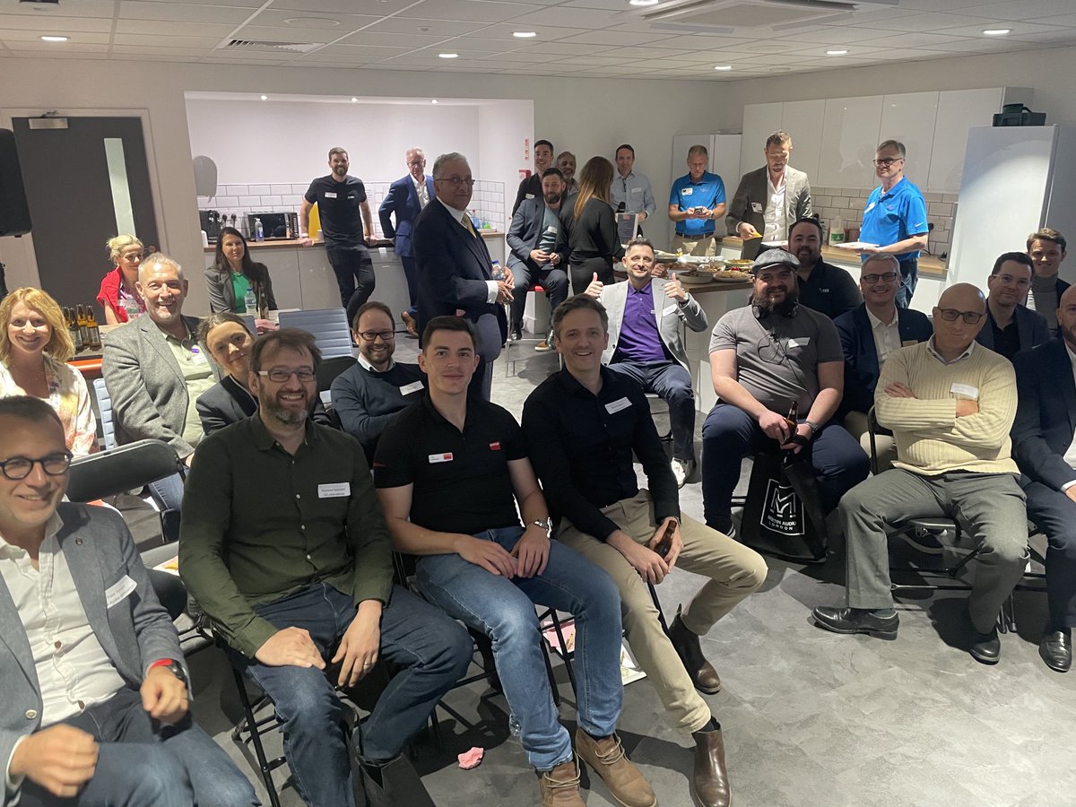 DrJackLewis's tweet photo. Absolutely fantastic crowd at my Sort Your Brain Out talk for SmartComm! Genuinely the brightest crowd I’ve ever done a keynote for. Between them they quite literally knew all the answers to my trickiest 3 questions. 1st time in 15 years on the speaking trail… #sortyourbrainout https://t.co/PRPqfFsn4A