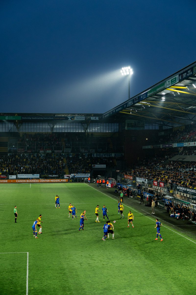 Irena__'s tweet photo. Code geel.
#NACemm #NACpraat https://t.co/N7meQOWFjh