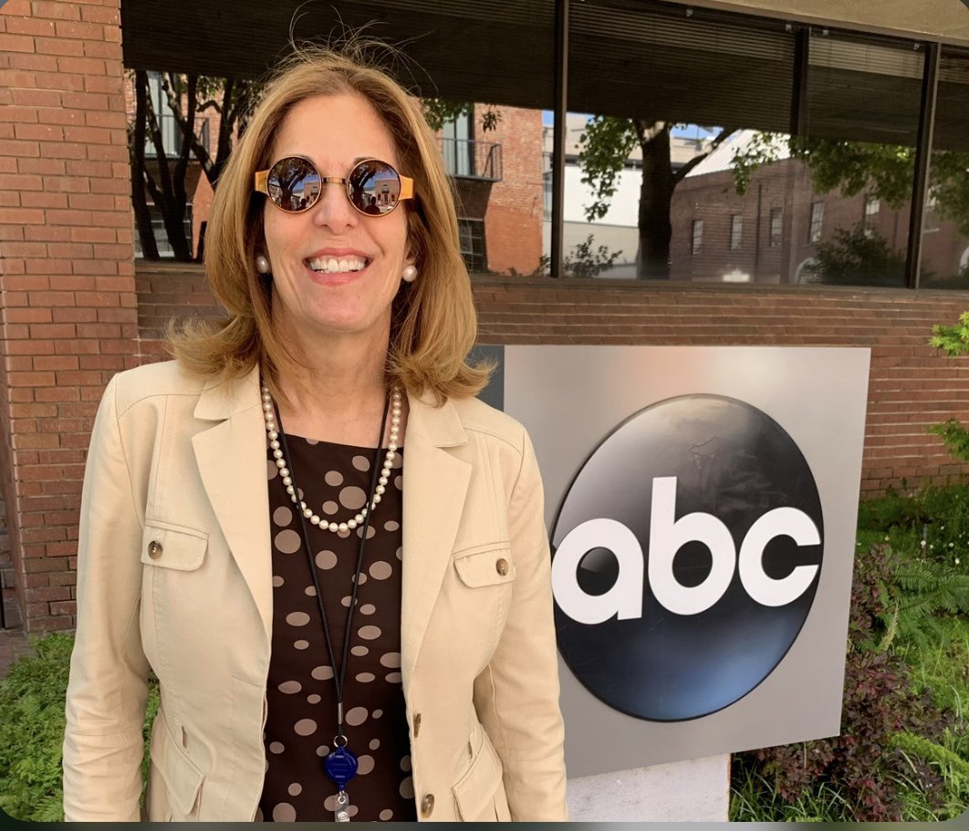 LyanneMelendez's tweet photo. 30 years today with @abc7newsbayarea https://t.co/0anOodFq0l