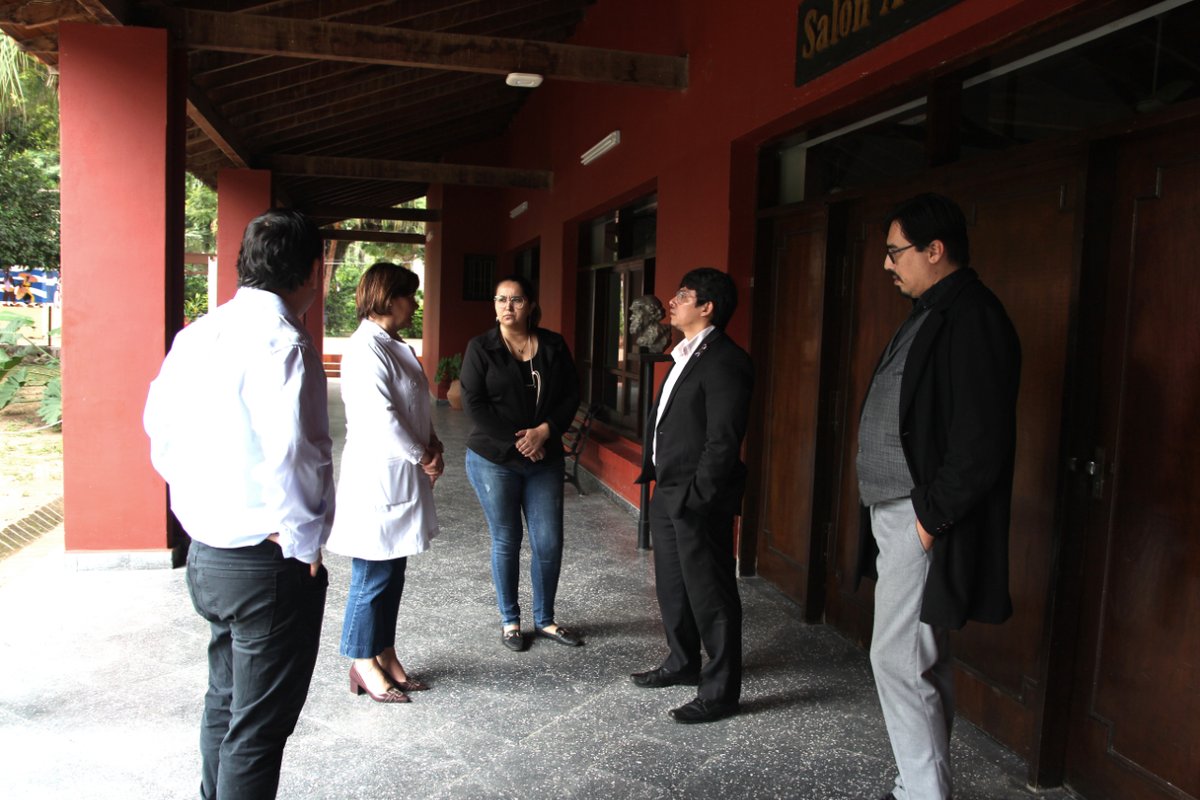 🎬 Autoridades del INAP visitaron la Escuela Solar de Artigas, una de las sedes de la Semana del Cine en Paraguay, a realizarse en julio; un evento que celebrará el cine y la cultura en un lugar emblemático para los lazos históricos entre el Paraguay y el Uruguay.