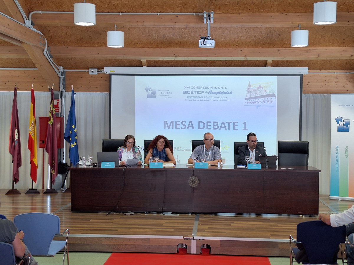 XVI CONGRESO NACIONAL BIOETICA #Bioetica #Complejidad
<a href="/ABFyC/">ABFyC</a> <a href="/sacpaandalucia/">Paliativos Andalucia</a> <a href="/AECPAL_/">AECPAL</a>  <a href="/komaur/">Koldo Martínez Urionabarrenetxea</a>
 <a href="/idemiguelb/">Íñigo de Miguel</a> 
 <a href="/ANAMARIAMARCOS/">Ana Marcos del Cano</a> 
Seguimos aprendiendo...con <a href="/dcurper/">David Curbelo, PhD</a>