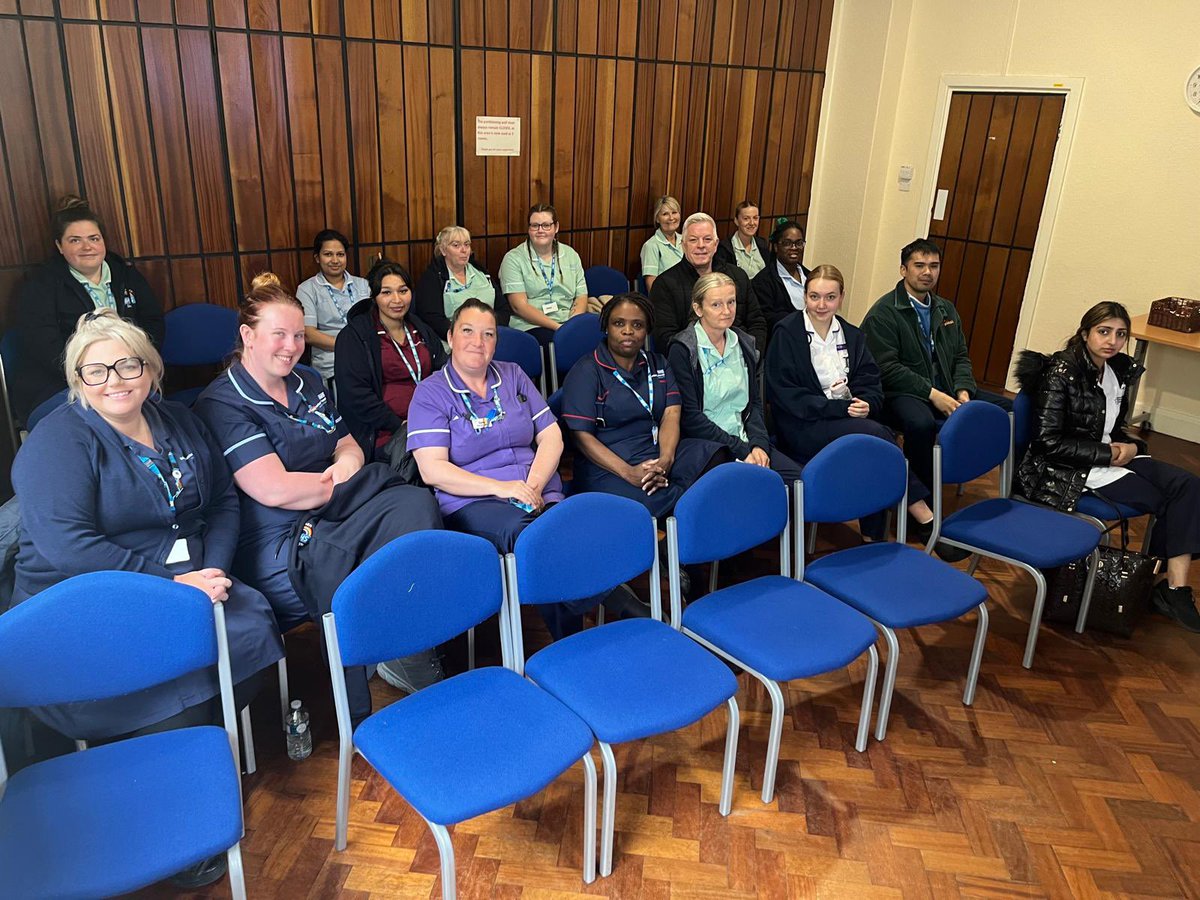 Another well attended and engagement Mouth Care Matters session from our champions. Great to hear all the work you are doing in your areas- Resources, leaflets, teaching, Board updates, Mouth Care trolley, all to support patients and staff. Thanks you.👏🏽👏🏽🪥👄👄@NorthMcrGH_NHS