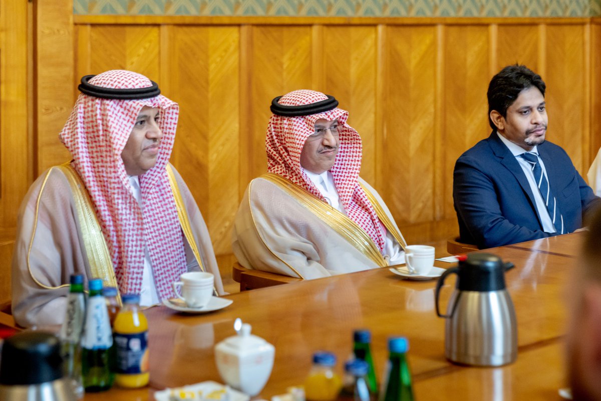 KSAembassyPL's tweet photo. التقى معالي وزير التعليم @minister_moe_sa بمعالي وزيرة التعليم الوطني في جمهورية بولندا @barbaraanowacka بمكتب معاليها في الوزارة لبحث سبل تعزيز التعاون بين المملكة وجمهورية بولندا في المجالات التعليمية والعلمية وتبادل الخبرات والتجارب في هذا الصدد.
🇸🇦🤝🇵🇱
@moe_gov_sa 
@MEN_GOVPl https://t.co/dTcOSzHGIa