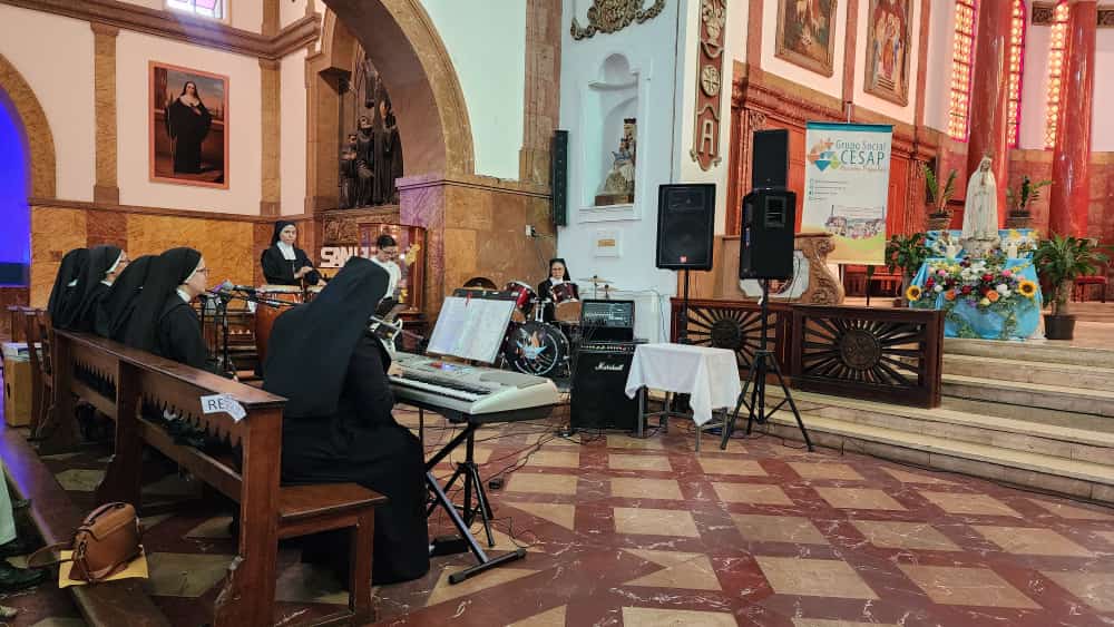 cedisuc_ve's tweet photo. #23May • En este momento se desarrolla la Misa Solemne en celebración de los #50AñosDeAcciónPopular https://t.co/tqlWNahxhk