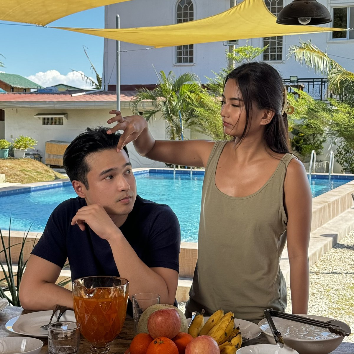VivaOnePH's tweet photo. I MEAN… ITS MAG-ASAWA CODED??????

ISANG ORAS NA LANG MAY EP 3 NA!

#SemBreak
#SemBreakDisturbances
#MayKasamaKa
#VivaOne
#BidaKaDito https://t.co/UOuaOCefkv