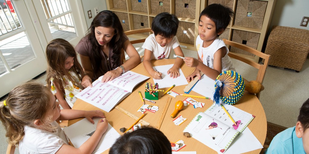 USCTeacher's tweet photo. Our Master of Arts in Teaching online program is designed for aspiring K-12 educators who are passionate about improving student outcomes in their communities. Are you ready to take the next step toward advancing your career? https://t.co/rbqm30exLk https://t.co/1wIOcYIsX6
