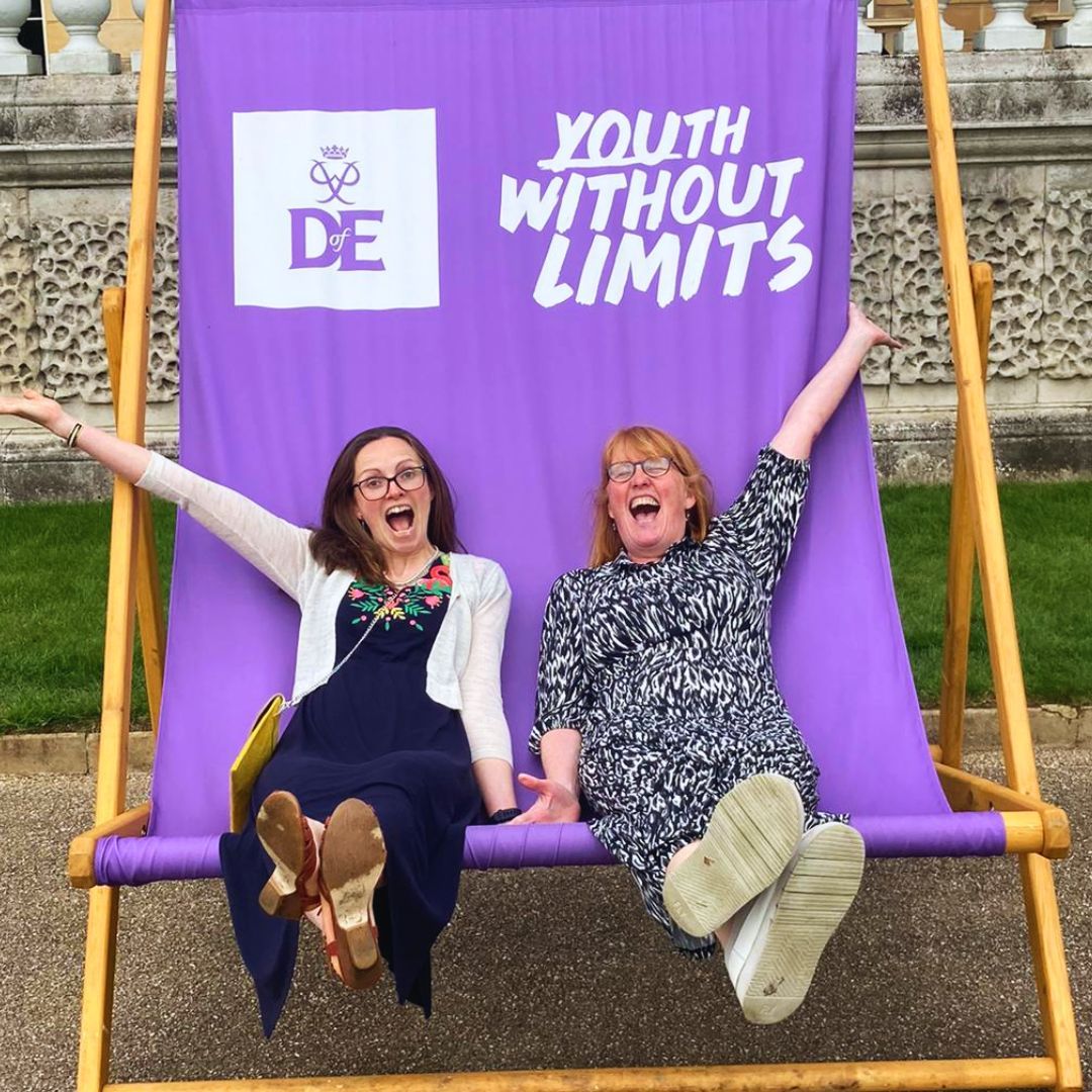 Congratulations to former students Imogen and Heather, who achieved their @DofE Gold Award! Here they are celebrating their hard work at Buckingham Palace. We would also like to give a big thank you to Mrs Williams and Mrs Shaw, our Duke of Edinburgh award leaders.