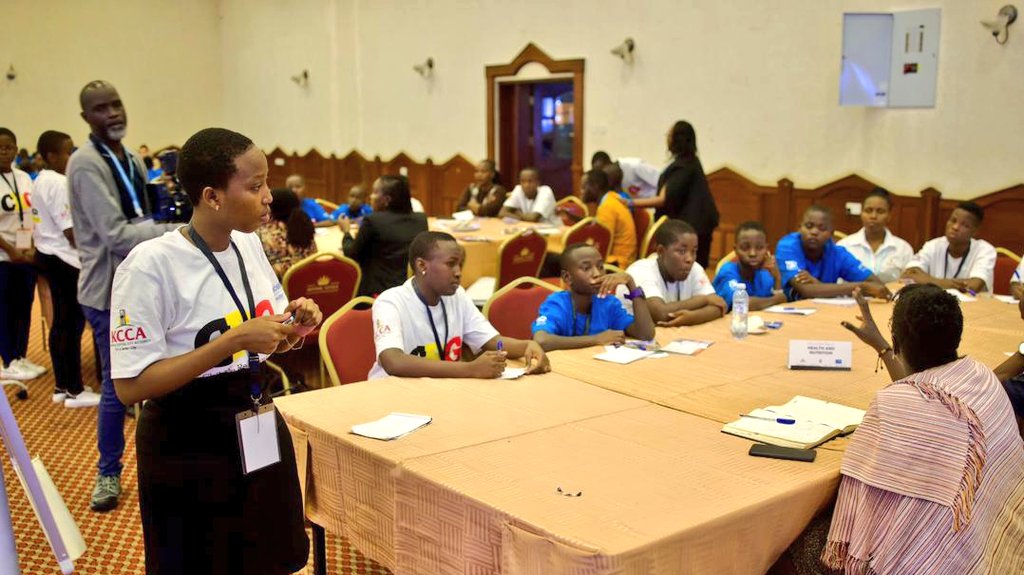 The event gathered delegates from embassies, directors from KCCA, civil society representatives, government officials, parents, and children leaders. The #CRGKlaMeeting was organized by @KCCAUG in partnership with @Mglsd_UG, @CRG_Official01, with support from @UNICEFUganda.