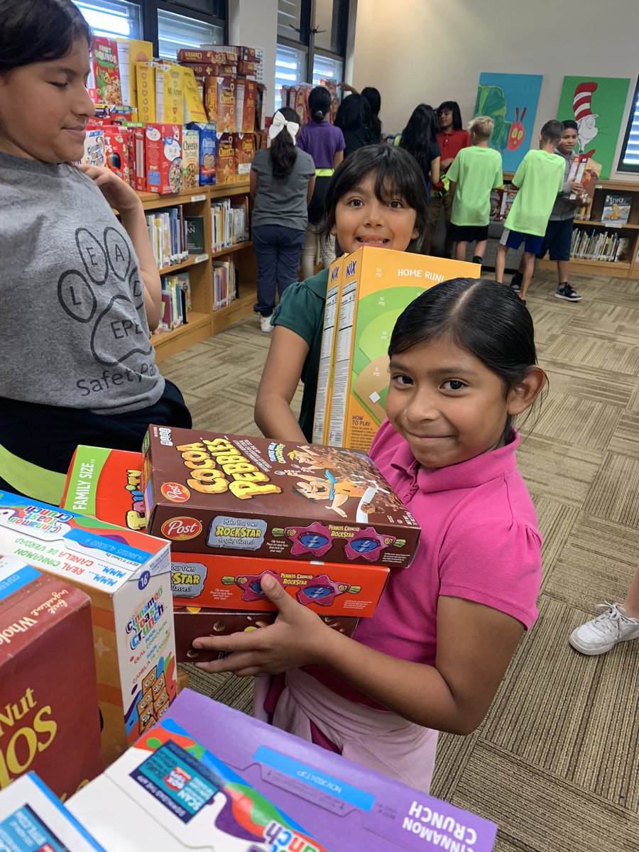 MsKerlek's tweet photo. Cereal 4 Summer ☀️Kids helping kids! We collect over 2,100 boxes of cereal and we are @EPEBobcats working with their leaders to pass out cereal! Lots of excitement @LaurelOakElem @collierschools https://t.co/kFxWGBSUNH