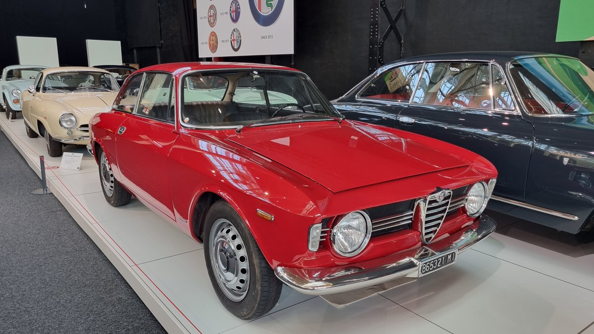 AdriausTv's tweet photo. #AlfaRomeo #GT https://t.co/djyuLC18AH