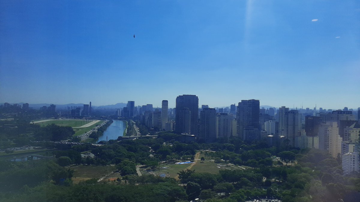 SergioPress's tweet photo. #sp1 

Linda tarde de quarta-feira em São Paulo.

Bem que o Rio Pinehiros podia ter águas limpinhas, limpinhas.  

Saúde e Paz. https://t.co/2kly4h4nMx