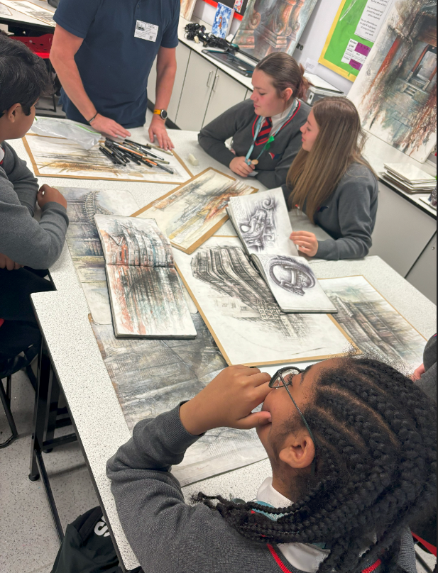 gorse_ruth's tweet image. 📢A big #thankyou to @Ianmurphyartist for his workshop today with Year 10 aspiring artists! Students enjoyed creating their own architectural inspired pieces exploring texture and mark making. #markmaking #texture #artisticexpression