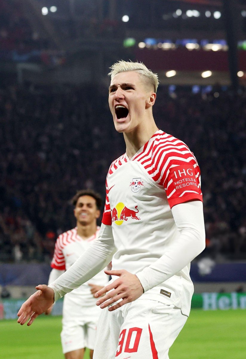 🚨 Arsenal are reportedly working hard on a deal to land RB Leipzig star Benjamin Sesko but are on a tight deadline. 🔸 It has been said that the 20-year-old's £56million release clause is only active until June 30. A report has claimed the Gunners face a battle with the German