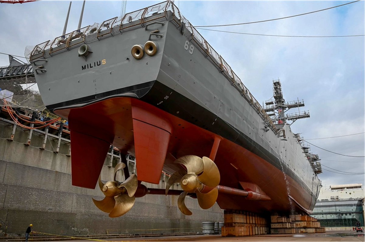 NavyRecognition's tweet image. #ArleighBurkeclass #destroyers complete maintenance faster than expected thanks to #Japanese manpower

armyrecognition.com/news/navy-news…