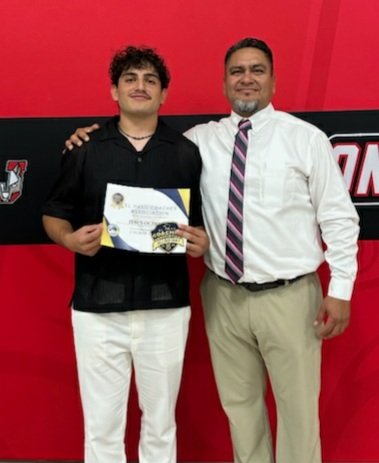 RamosJ_JSHS's tweet photo. It was a great night at the El Paso Coaches'  Banquet.  Back after 5 years to recognize student athletic achievements. PROUD OF MY THROWERS! It is well deserved.@viva_lajeff @JSHS_Official @EPISDathletics https://t.co/vOpjzr3yP8