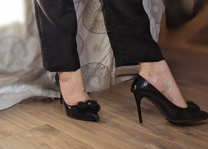 Heels and light 😏 https://t.co/0cf0YH78Y6<a href="/tag/art"class="tags"><span>#art</span></a><a href="/tag/sexy"class="tags"><span>#sexy</span></a><a href="/tag/nude"class="tags"><span>#nude</span></a><a href="/tag/erotic"class="tags"><span>#erotic</span></a><a href="/tag/blackandwhitephotog"class="tags"><span>#blackandwhitephotog</span></a>