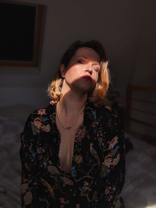 Heels and light 😏 https://t.co/0cf0YH78Y6<a href="/tag/art"class="tags"><span>#art</span></a><a href="/tag/sexy"class="tags"><span>#sexy</span></a><a href="/tag/nude"class="tags"><span>#nude</span></a><a href="/tag/erotic"class="tags"><span>#erotic</span></a><a href="/tag/blackandwhitephotog"class="tags"><span>#blackandwhitephotog</span></a>