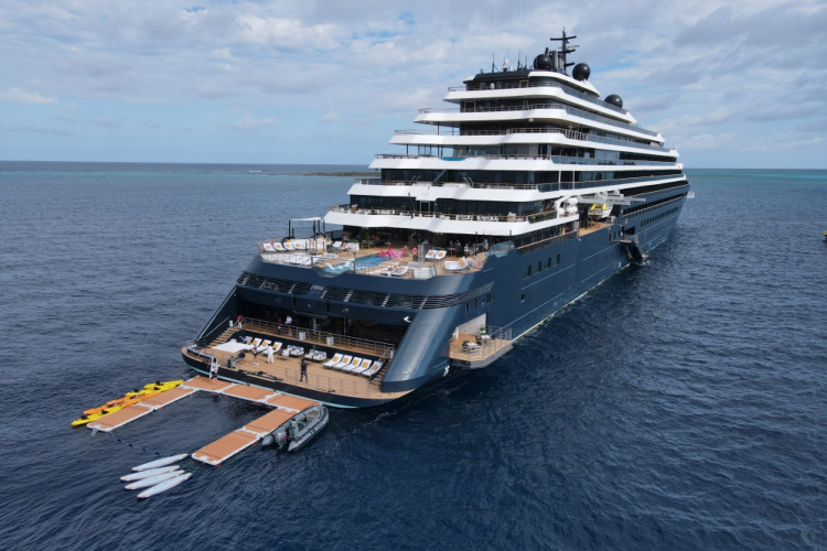 JoePompliano's tweet photo. The biggest yacht at the Monaco Grand Prix (so far) is actually owned by the Ritz-Carlton.

• 149 Cabins
• Pools, Spa &amp; Gym
• Rooms cost $10,000 to $100,000+

It's essentially a luxury cruise — you spend a few days in France and then dock in Monaco for the race.

Pretty crazy. https://t.co/7aGVIs5Peg