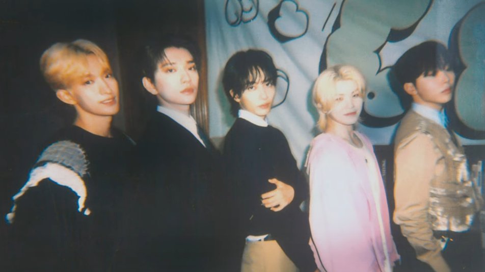 minghaocheol_'s tweet photo. their pics at the end T__T thank u for making us happy and cry at the same time vocal unit you are so precious to me https://t.co/XOd0Q6e5wE