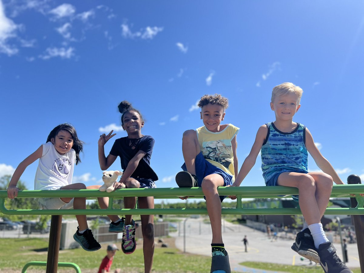 ms_ureteach tweet media