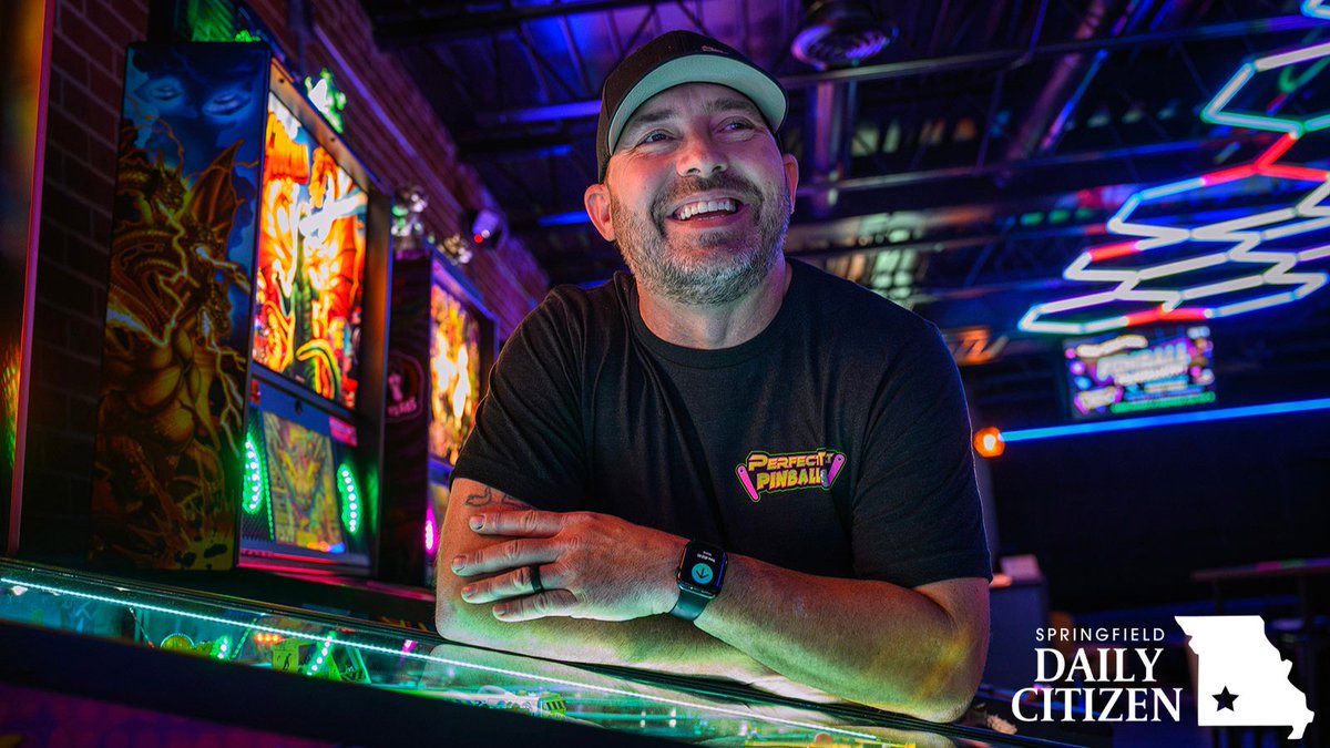 sgfcitizen's tweet photo. What started as a way to help customers at Perfect Tint pass the time has turned into a standalone arcade. @RyanRCollins reports Perfect Tilt Pinball is open seven days a week, with 15 premium or limited-edition machines.

Read it: https://t.co/QOSjf1rM3U https://t.co/iSAFBo89jZ