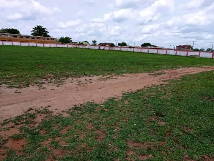 Ivoirowsky's tweet photo. Le stade de #Vavoua chez Kalou Bonaventure.
#Civ225 https://t.co/RiUd74UXWX