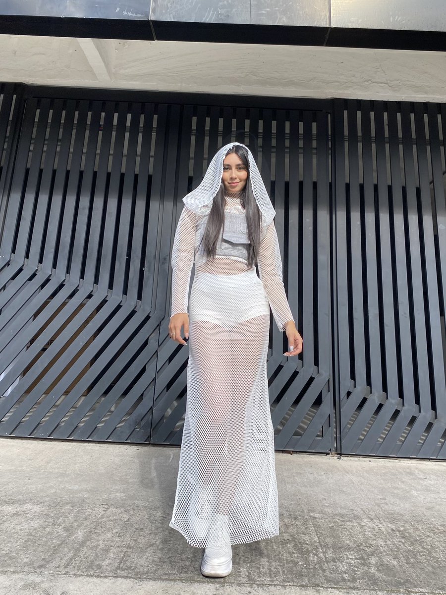 martinezleeeidy's tweet photo. Y al final me hice el outtfit para el #BFW una hora antes de ir jajs 🪡🫶🏼✨ https://t.co/J5VM6sZQTz