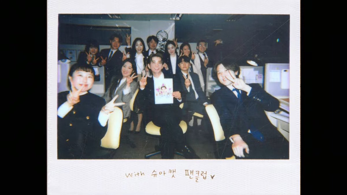 rxcketz_'s tweet photo. 저도 끼워주시면 안될까요 https://t.co/gVdLV3DpJL