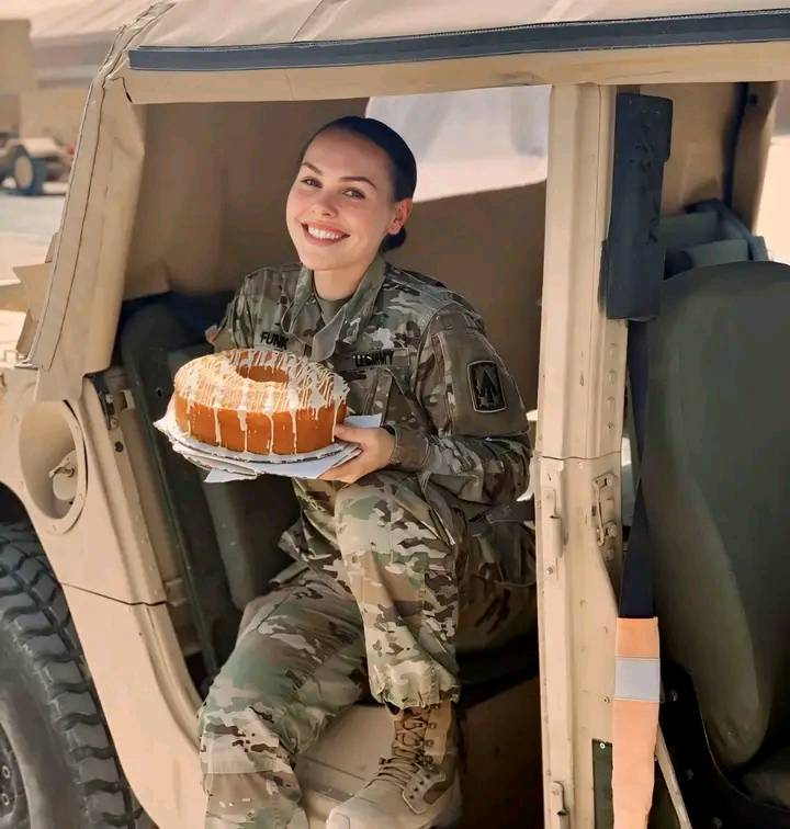 Sophie Lauren tweet media