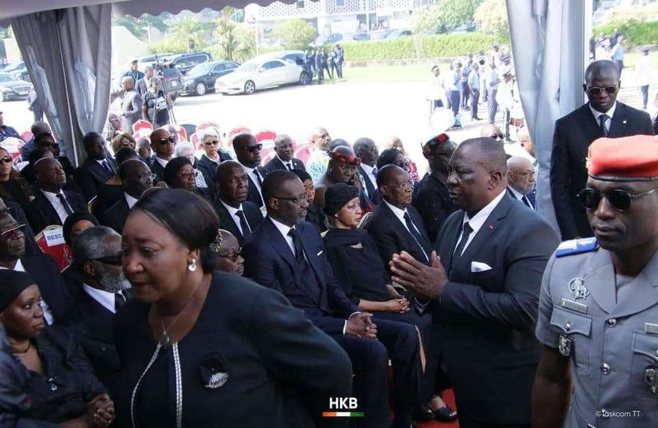 Les Obsèques de Feu le Président Henri Konan Bédié ce jeudi 23 mai 2024 Cathédrale Saint Paul du Plateau en présence du Président de la république Alassane Ouattara , son épouse Dominique Ouattara et de plusieurs personnalités politiques, civiles , militaires et politiques.