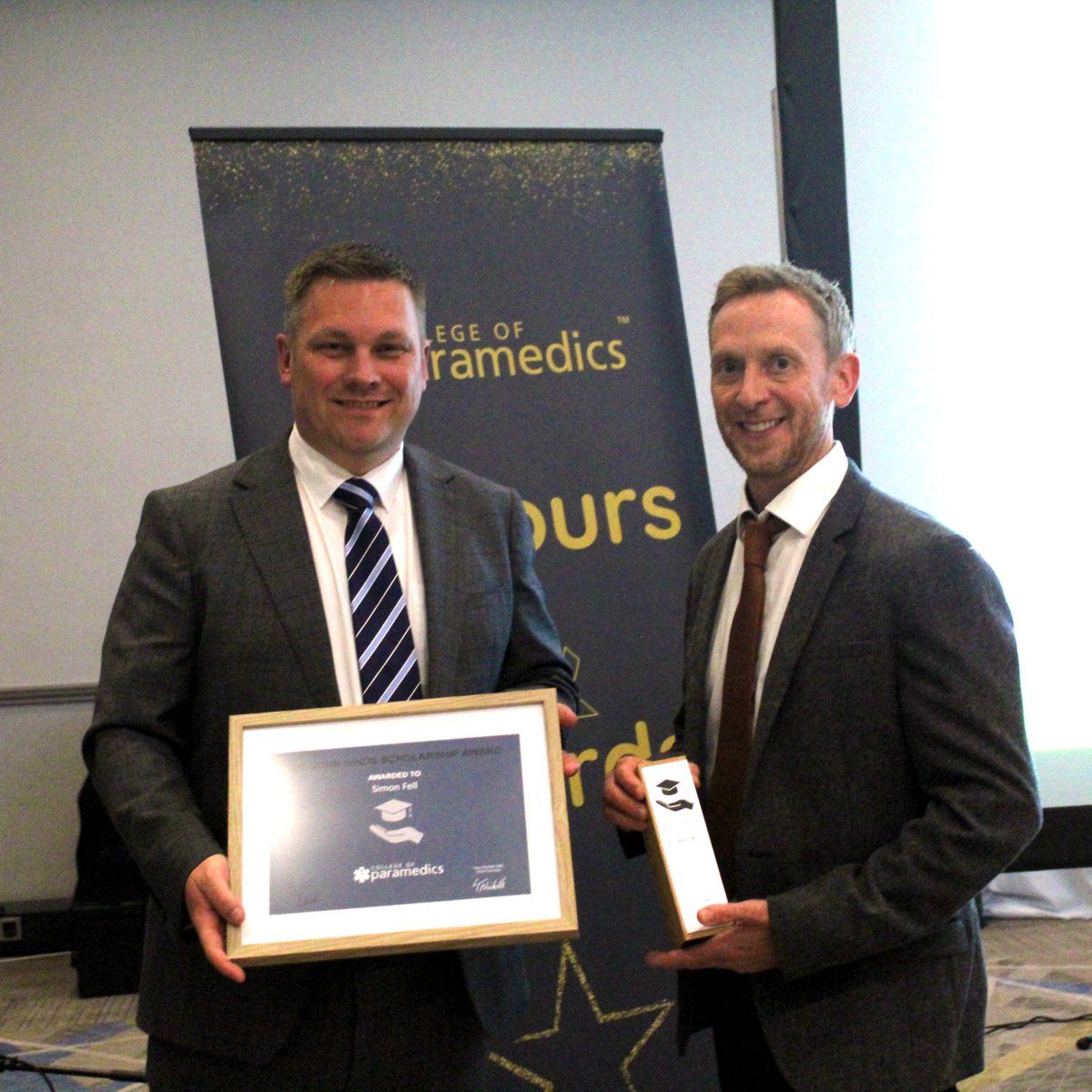 GalenLtd's tweet photo. In association with @ParamedicsUK &amp; @ATACCFaculty we are delighted to announce @si_fell of @NIAS999 as the 2024 winner of the Dr John Hinds Scholarship Award. Congratulations Simon! Read more: https://t.co/llhP1NAoBf 

#paramedics #emergencymedicine #Delta7 #DocJohnHinds https://t.co/kuHeSc7uTz