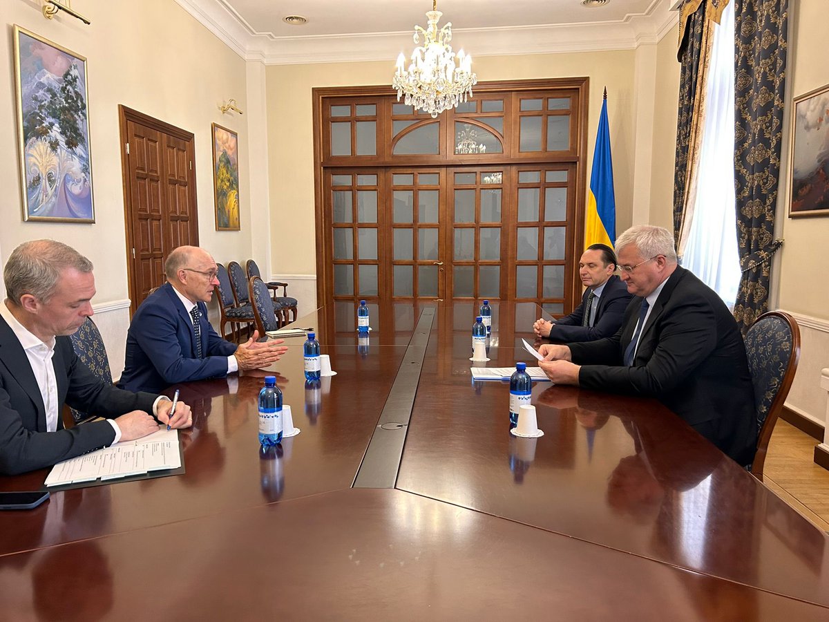 Pleased to meet #Ukraine's Deputy Foreign Minister, @andrii_sybiha in Kyiv this morning. 🇺🇦 makes an important contribution operating a primary seismic station and a National Data Centre.