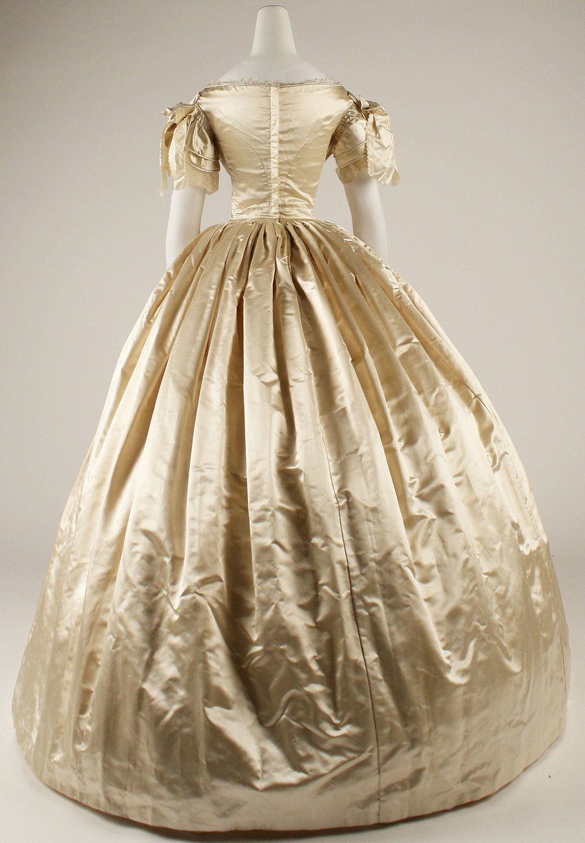 Wedding dress, 1856. The MET.