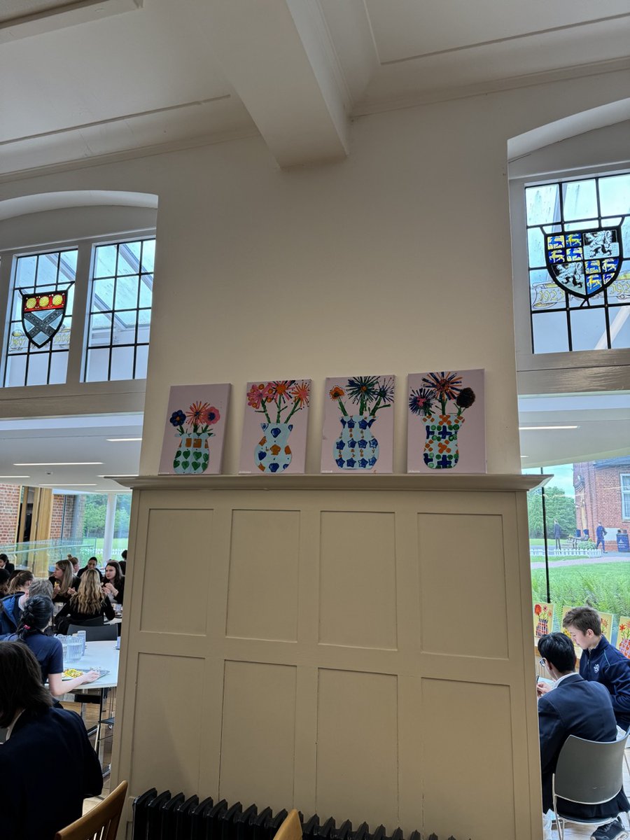 Our Year 3s have been creating colourful printed vases of flowers in art, which are now displayed in our Dining Hall - don't they look amazing?! 💐 #Art #Year3 #PrepSchool #ChigwellSchool #ChigwellPrep #Flowers #Spring