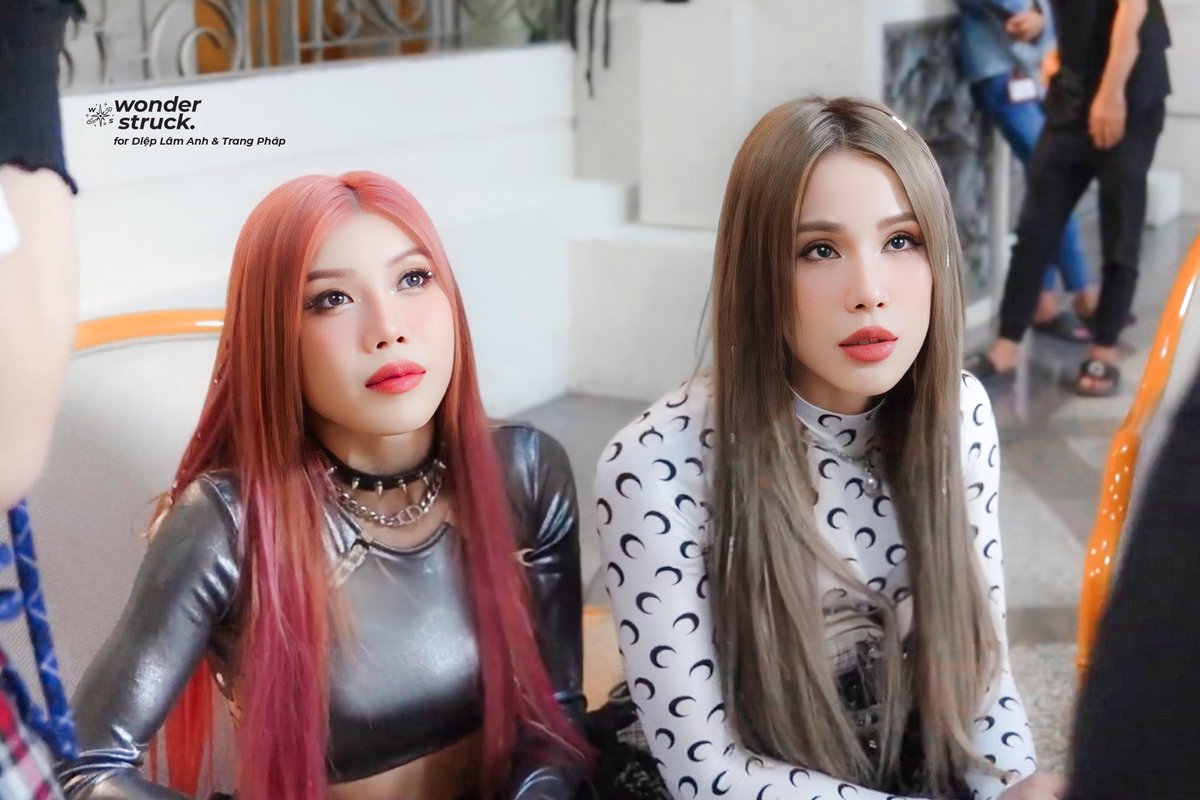 wonderstruck704's tweet photo. LUNAS MV "Moonlight" Behind The Scenes

"𝐀 𝐭𝐨 𝐭𝐡𝐞 𝐙
𝐲𝐨𝐮 𝐥𝐨𝐯𝐞 𝐦𝐞 𝐥𝐢𝐤𝐞 𝐜𝐫𝐚𝐳𝐲"

#LUNAS #DiepLamAnh #TrangPhap #Moonlight https://t.co/qV48OiuSnN