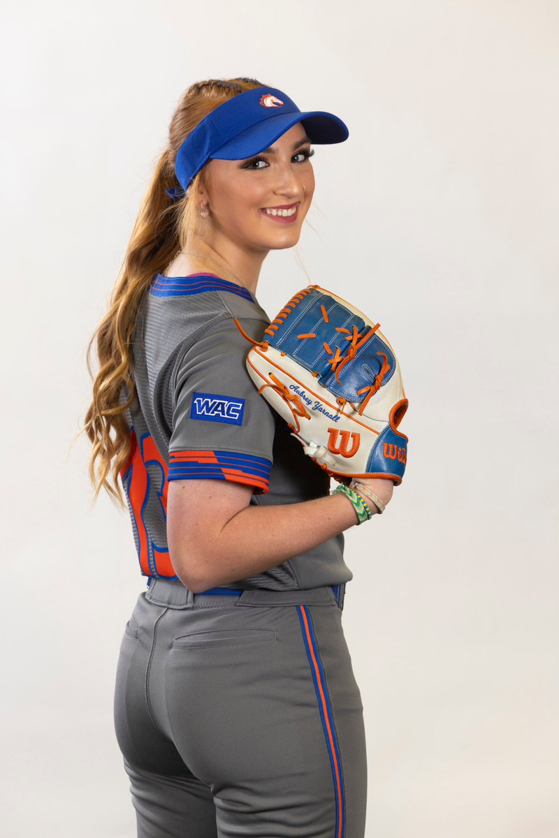 Aubrey Yarnall tweet media