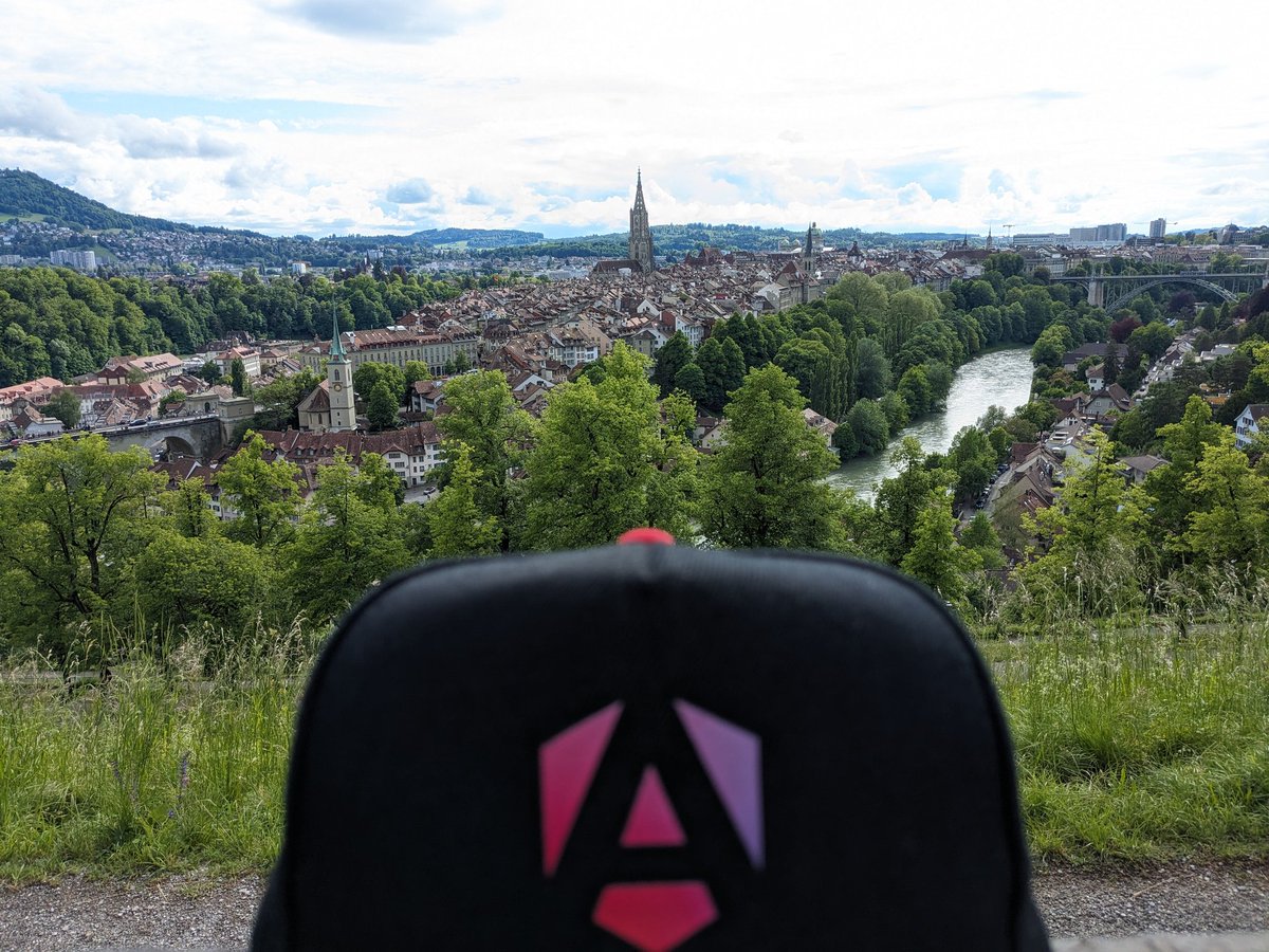 LX_T's tweet image. Preparing for the #Angular18 presentation in #Bern &amp;lt;3