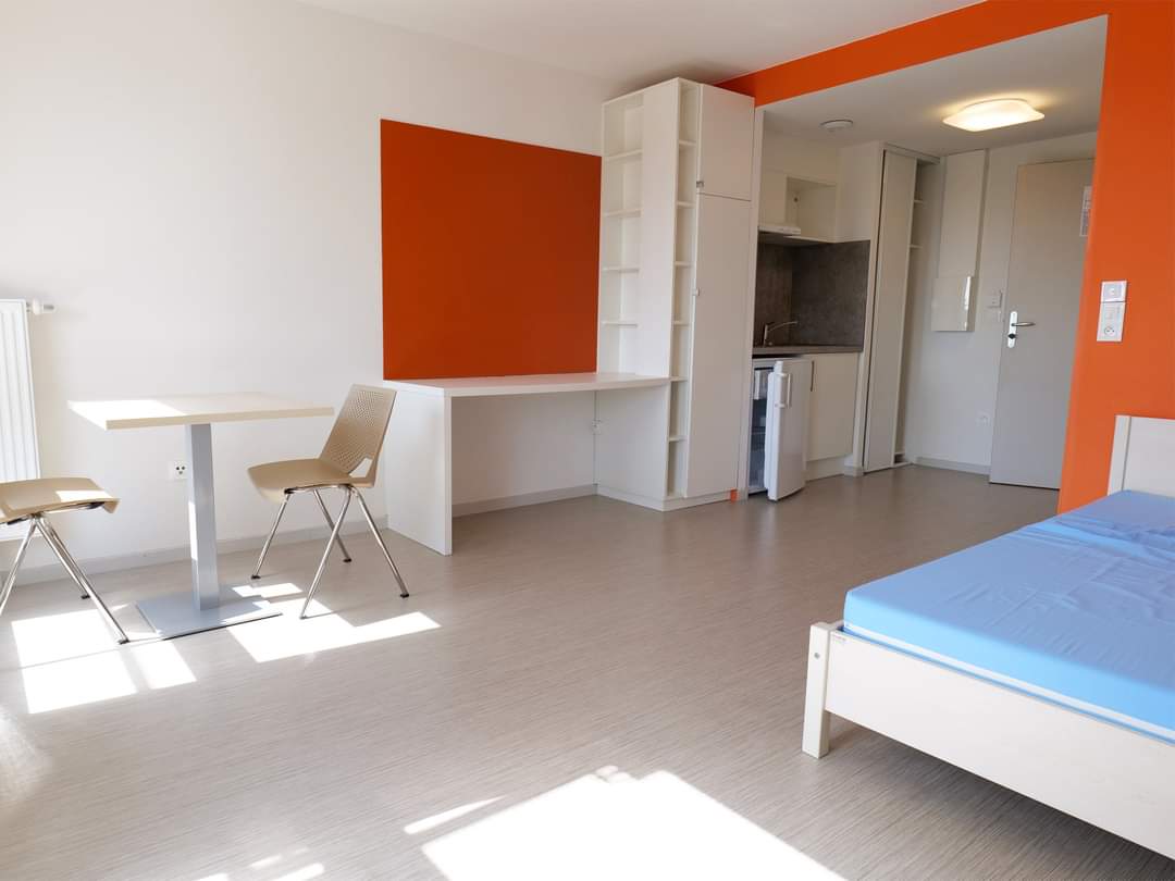 Evolea03's tweet photo. LOCATION
Chaque mois, retrouvez notre sélection de 4 biens disponibles à la location dans l’Allier
🧒👩‍🦳 Sélection spéciale à la résidence intergénérationnelle Bon Pasteur à Moulins
➡ https://t.co/EkDEhnhP5D
Vous êtes intéressé?
📞 04 70 34 34 10
🖱 residence.bonpasteur@evolea.fr https://t.co/1LHaZwVxeH