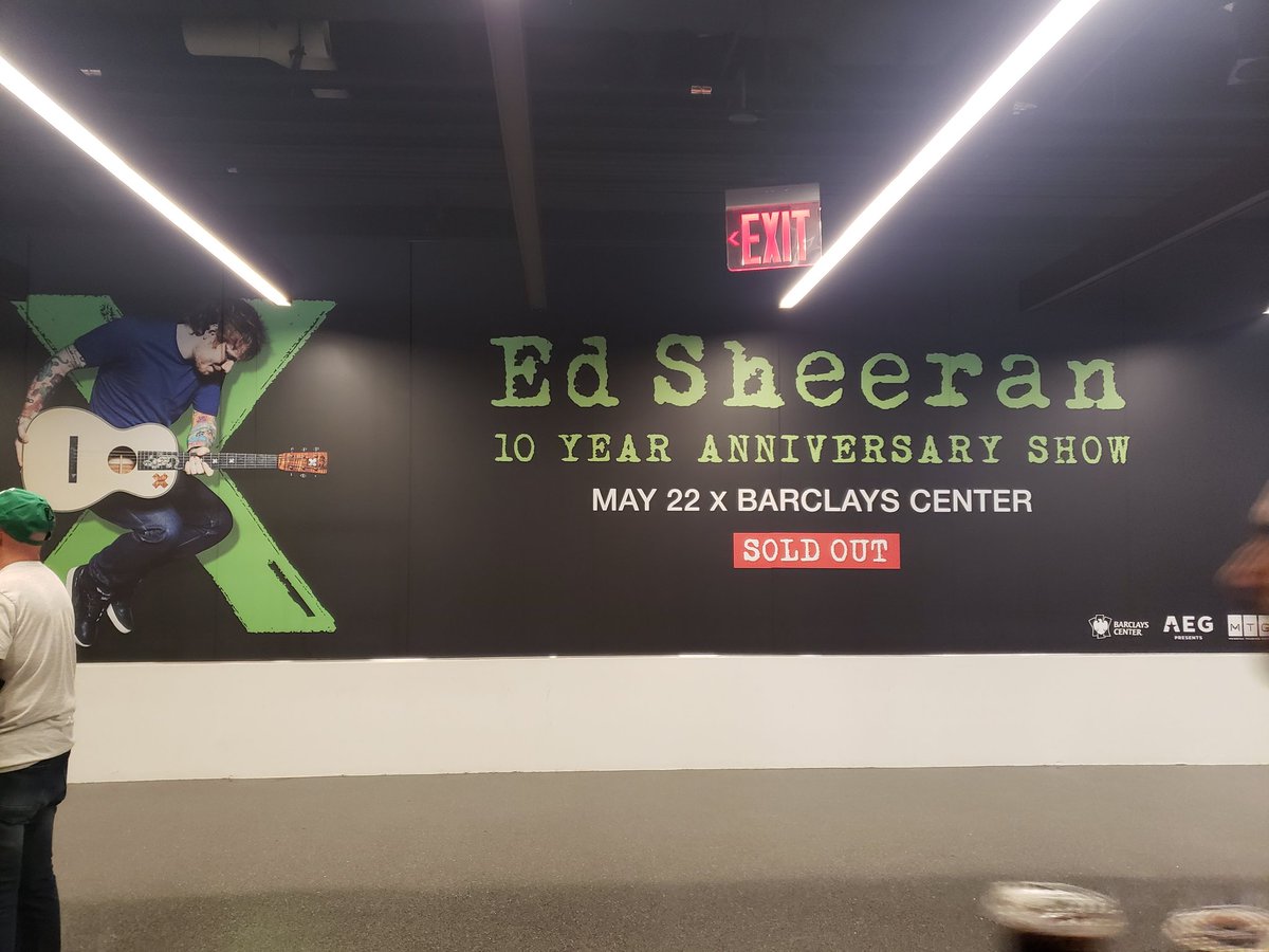 TheOGSerenaL's tweet photo. @edsheeran AWESOME SHOW! He gave his fans the complete experience with an incredible/personal insight into how X came to be. Was STILL killing it at 10:30pm when a LOT of us had to leave because parking garages closed at 11pm!!!  TRAGEDY!!! https://t.co/WyQZqOOg0X