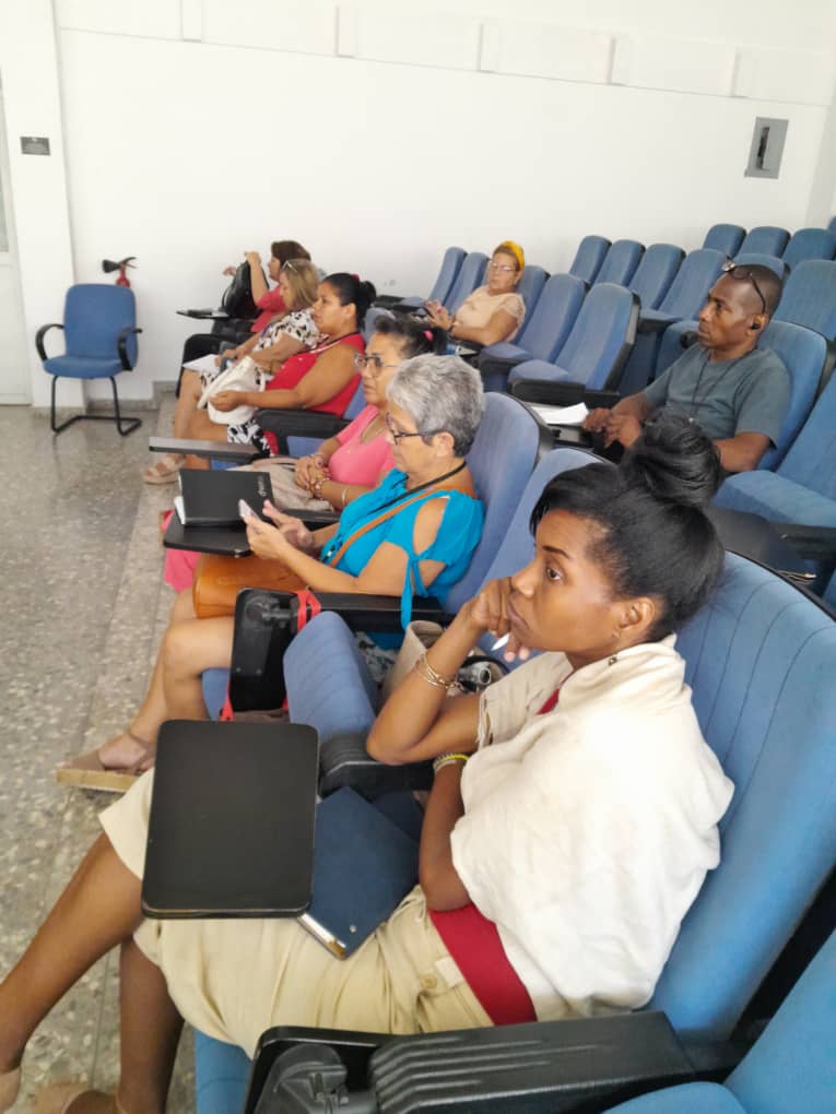 La Dirección de Comunicación de #BioCubaFarma está inmersa en la consolidación del Sistema de Gestión Documental y Archivo. Hoy socializamos la tesis de maestría de la espec. del <a href="/FinlayInstituto/">Instituto Finlay de Vacunas</a>. Una iniciativa para el desarrollo de las competencias.