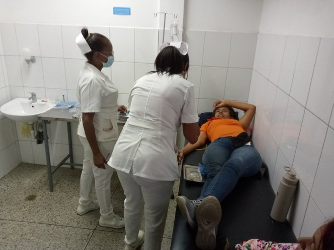 La Colaboración Médica Cubana en Venezuela obra de amor y ayuda solidaria. #40AniversarioUCCM   #CubaPorLaVida #CubaCoopera <a href="/cubacooperaven/">Brigada Médica Cubana en Venezuela</a> <a href="/Cubacooperabol2/">Brigada Médica 🇨🇺 Bolívar🇻🇪</a>