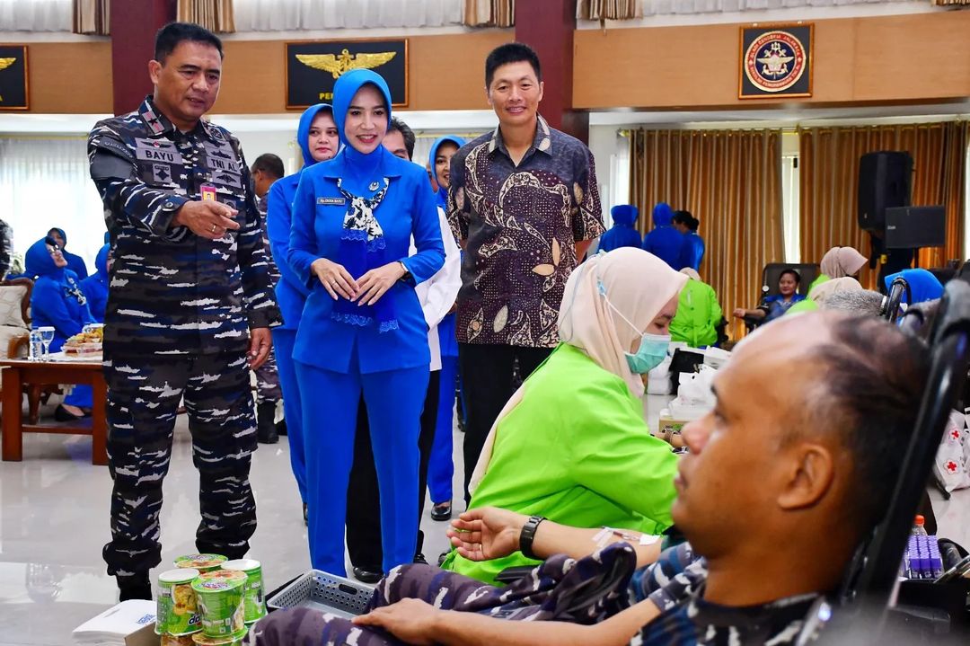 Menjelang peringatan puncak HUT ke-68, Pusat Penerbangan TNl Angkatan Laut (Puspenerbal) menggelar Bakti Sosial Donor Darah Serentak di seluruh satuan kerja jajaran Puspenerbal se-Indonesia dan berhasil menyumbangkan 1.068 kantong darah pada hari Rabu (22/5/2024). #tniprima