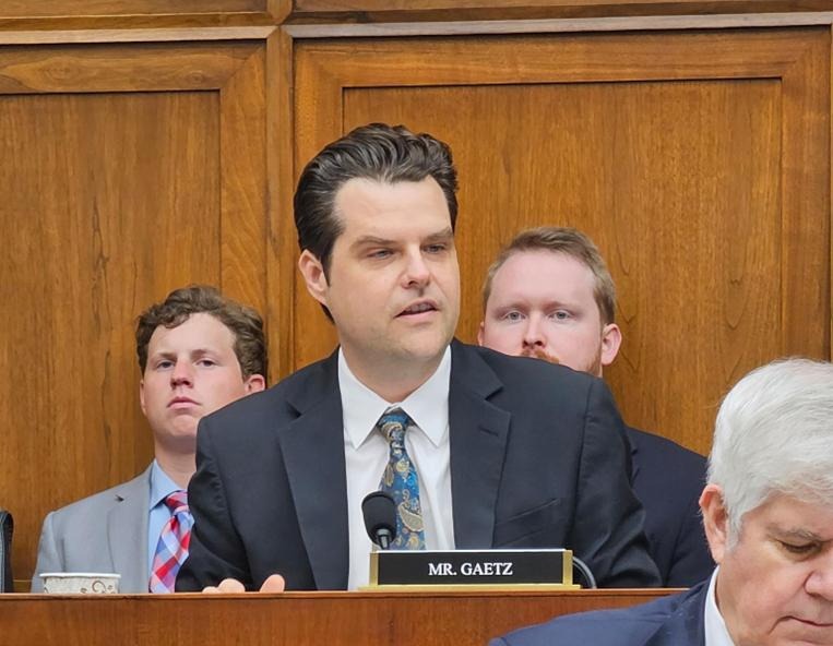 2A_Freedom's tweet photo. @RepMattGaetz is eviscerating Steven Dettelbach over ATF’s new rule that bypasses Congress and redefines what a ‘firearms dealer’ is. Looks like Dettlebach is sweating through his suitcoat. 🥵 https://t.co/O7SI3MQq3T