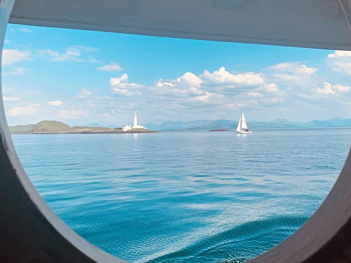 Another of Chef Steve's terrific 'through the galley porthole' shots! Heading out on the most recent #cruise up the Sound of Mull, we ended up dodging yachts who were racing up the Sound. @Landlocked68