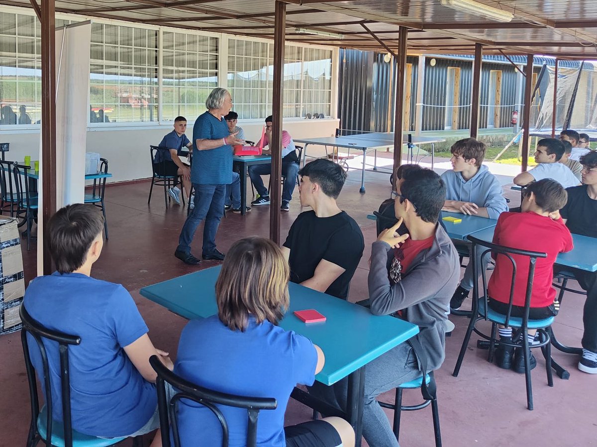 🌄 El alumnado ganador del Concurso Canguro Matemático 2024 disfrutará en este campamento segoviano de muchas actividades y aventuras hasta el sábado, cuando recogerán sus premios en Segovia, en el IES Mariano Quintanilla.👏🏼👏🏼